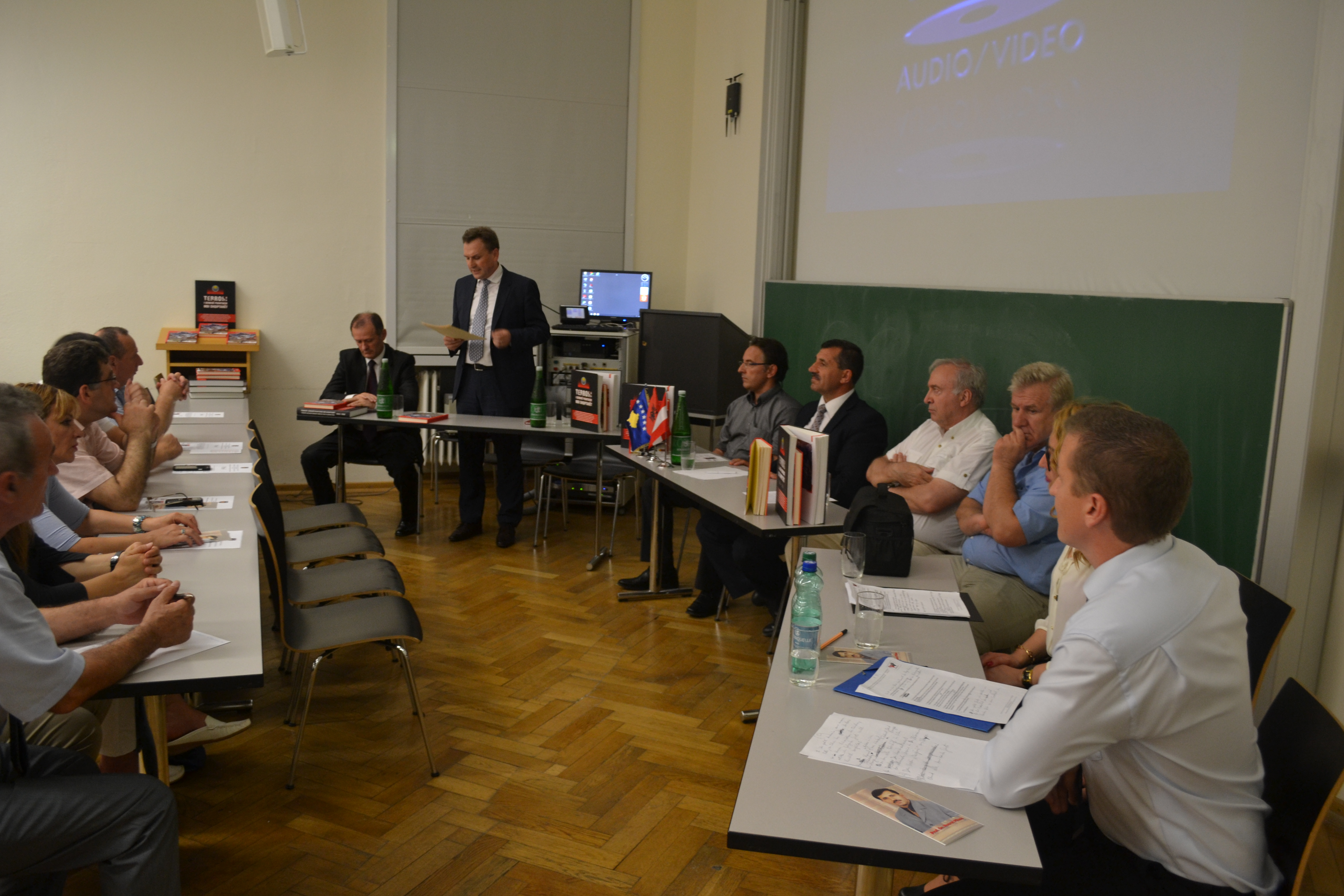 Në  Universitetin e Grazit  të  Austrisë u promovuan tri vepra Prof.Pllanës